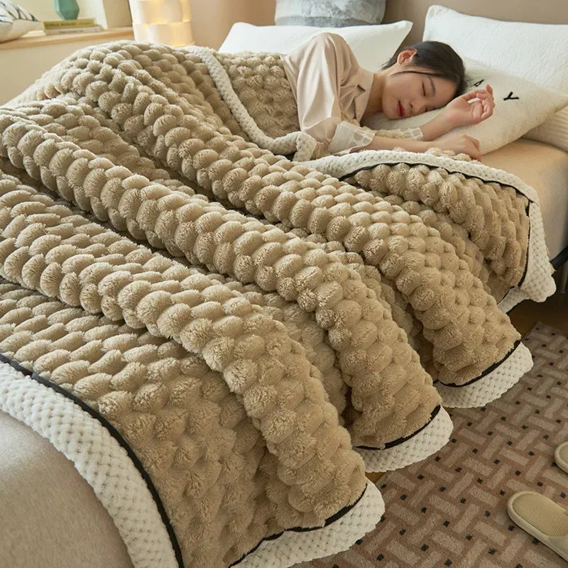 Luxuriously Soft Plaid Blanket – Sumptuous Plush Throw for Cozy Beds, Sofas, and Office Naps – Available in Multiple Sizes!