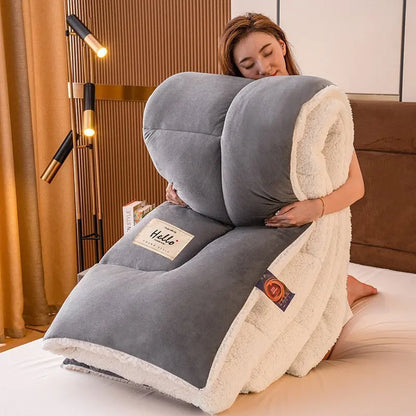 Cozy Students Fall and Winter Wool Comforter: Thickened Duvet with Skin-Friendly Cotton for Ultimate Warmth