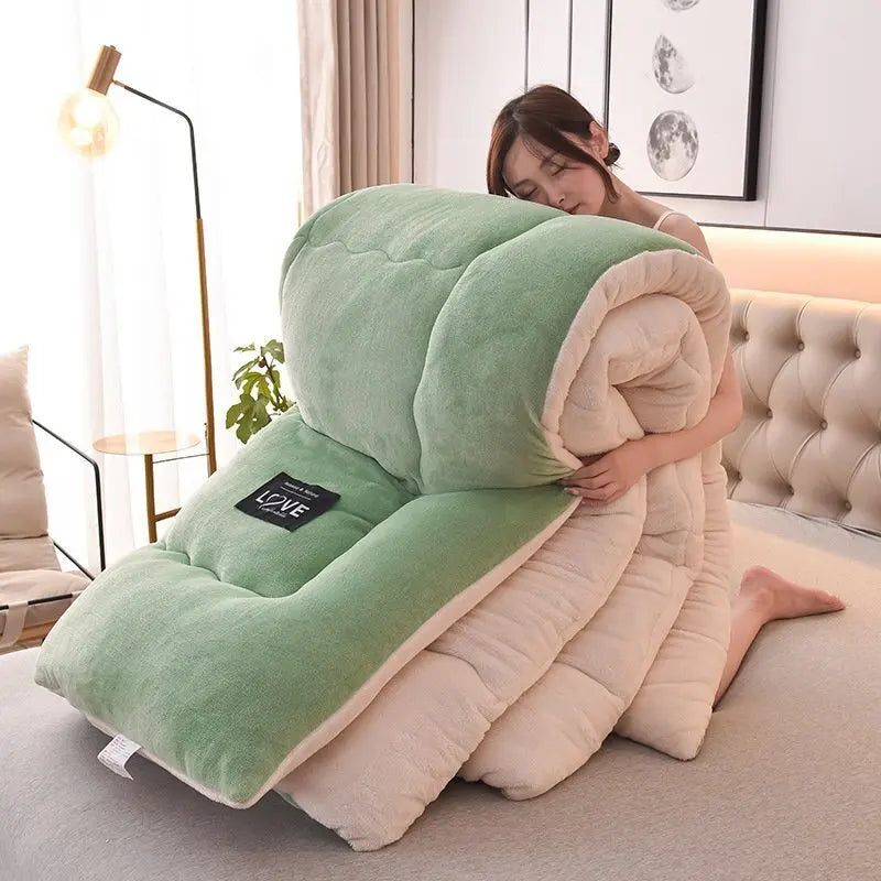 Cozy Students Fall and Winter Wool Comforter: Thickened Duvet with Skin-Friendly Cotton for Ultimate Warmth