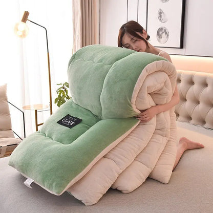 Cozy Students Fall and Winter Wool Comforter: Thickened Duvet with Skin-Friendly Cotton for Ultimate Warmth