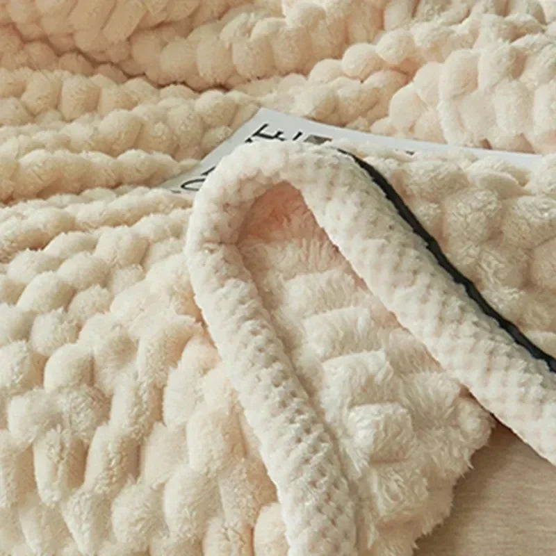 Luxuriously Soft Plaid Blanket – Sumptuous Plush Throw for Cozy Beds, Sofas, and Office Naps – Available in Multiple Sizes!