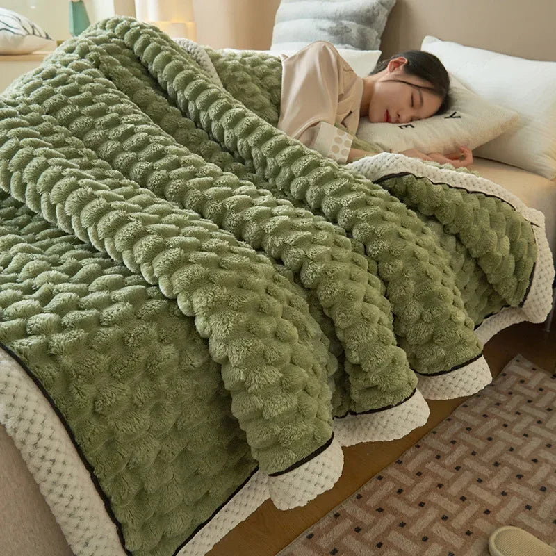 Luxuriously Soft Plaid Blanket – Sumptuous Plush Throw for Cozy Beds, Sofas, and Office Naps – Available in Multiple Sizes!